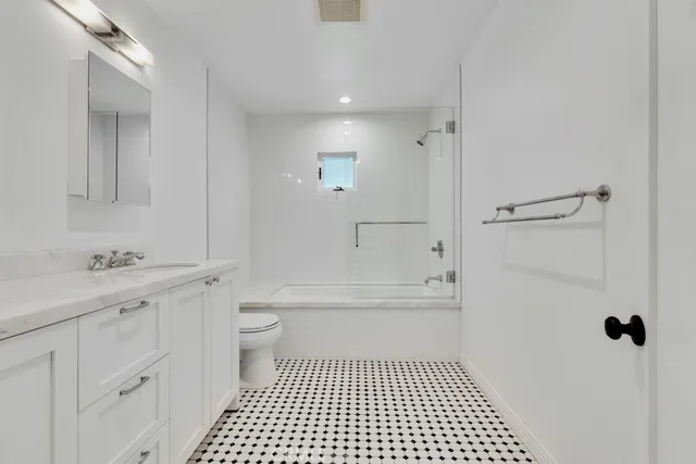 $1,200,000 | 14627 Killion Street, Sherman Oaks, CA 91411