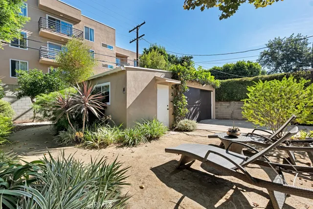 $1,200,000 | 14627 Killion Street, Sherman Oaks, CA 91411