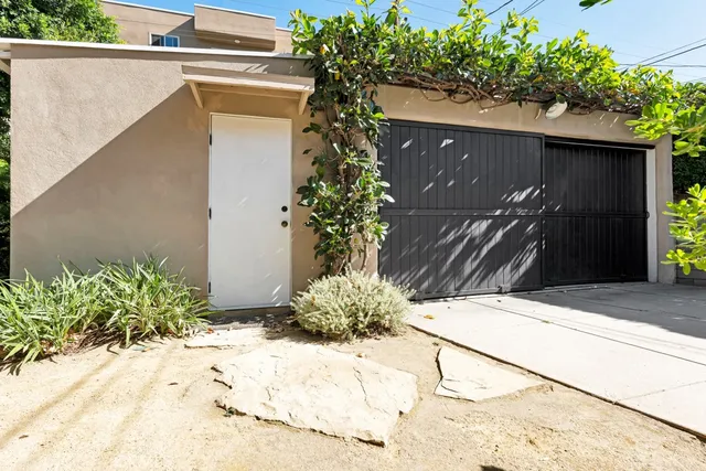 $1,200,000 | 14627 Killion Street, Sherman Oaks, CA 91411