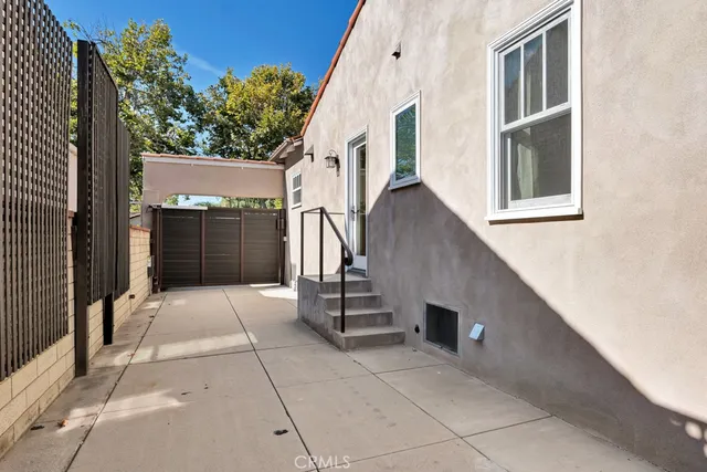 $1,200,000 | 14627 Killion Street, Sherman Oaks, CA 91411