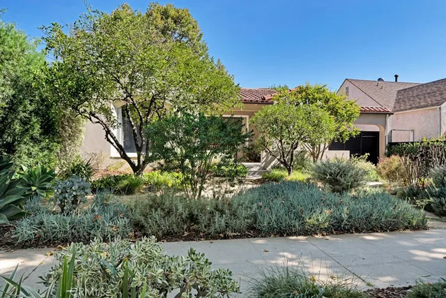 $1,200,000 | 14627 Killion Street, Sherman Oaks, CA 91411