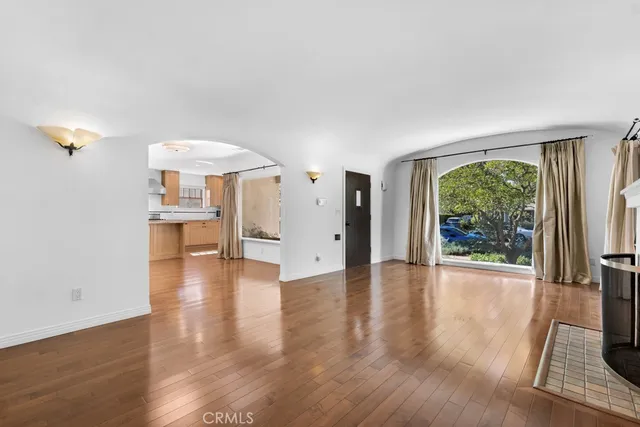 $1,200,000 | 14627 Killion Street, Sherman Oaks, CA 91411