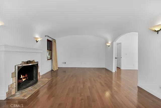 $1,200,000 | 14627 Killion Street, Sherman Oaks, CA 91411