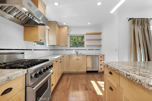 $1,200,000 | 14627 Killion Street, Sherman Oaks, CA 91411