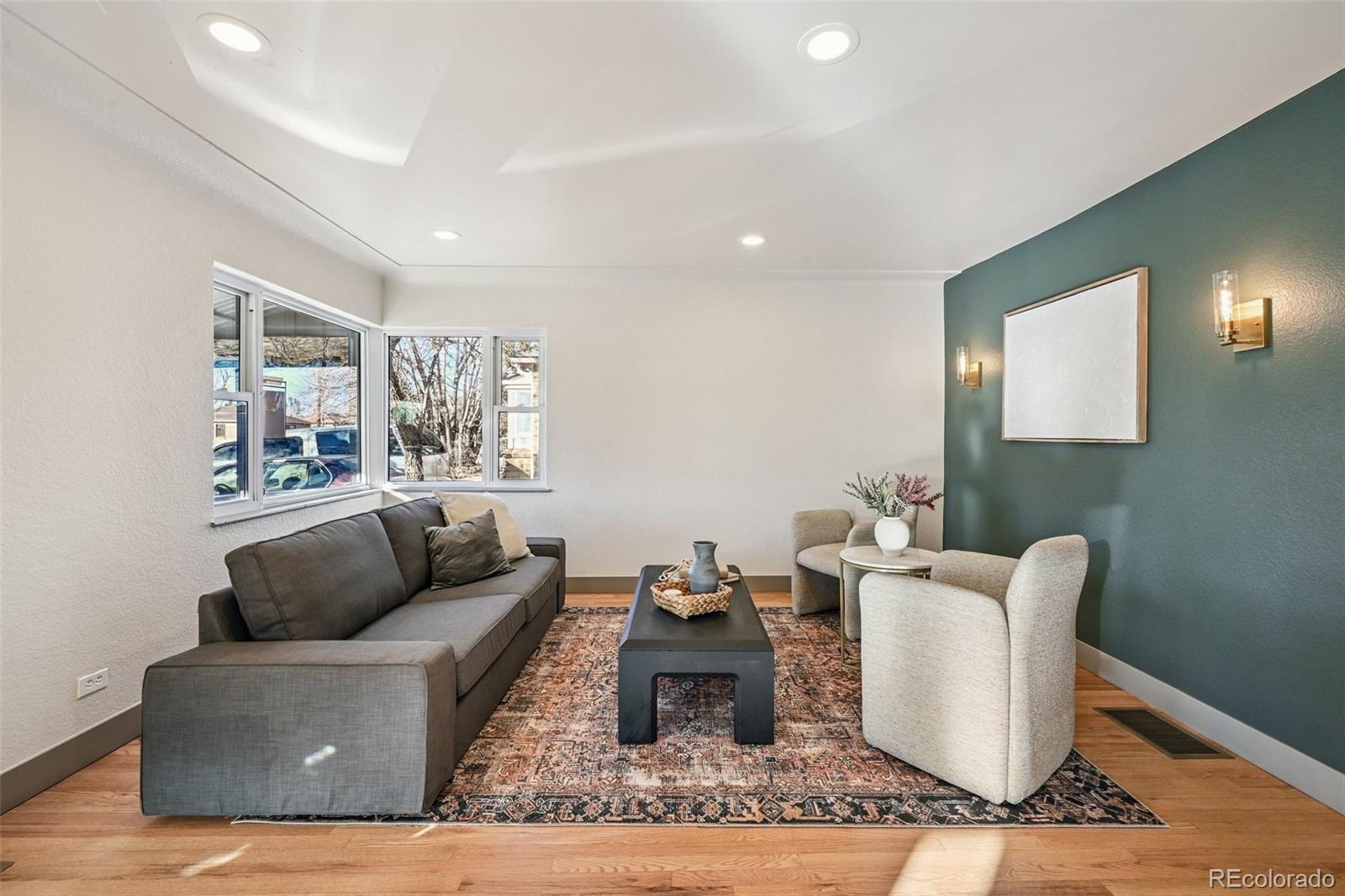 3580 Newport Street Denver, CO 80207 - Photo 4 of 32