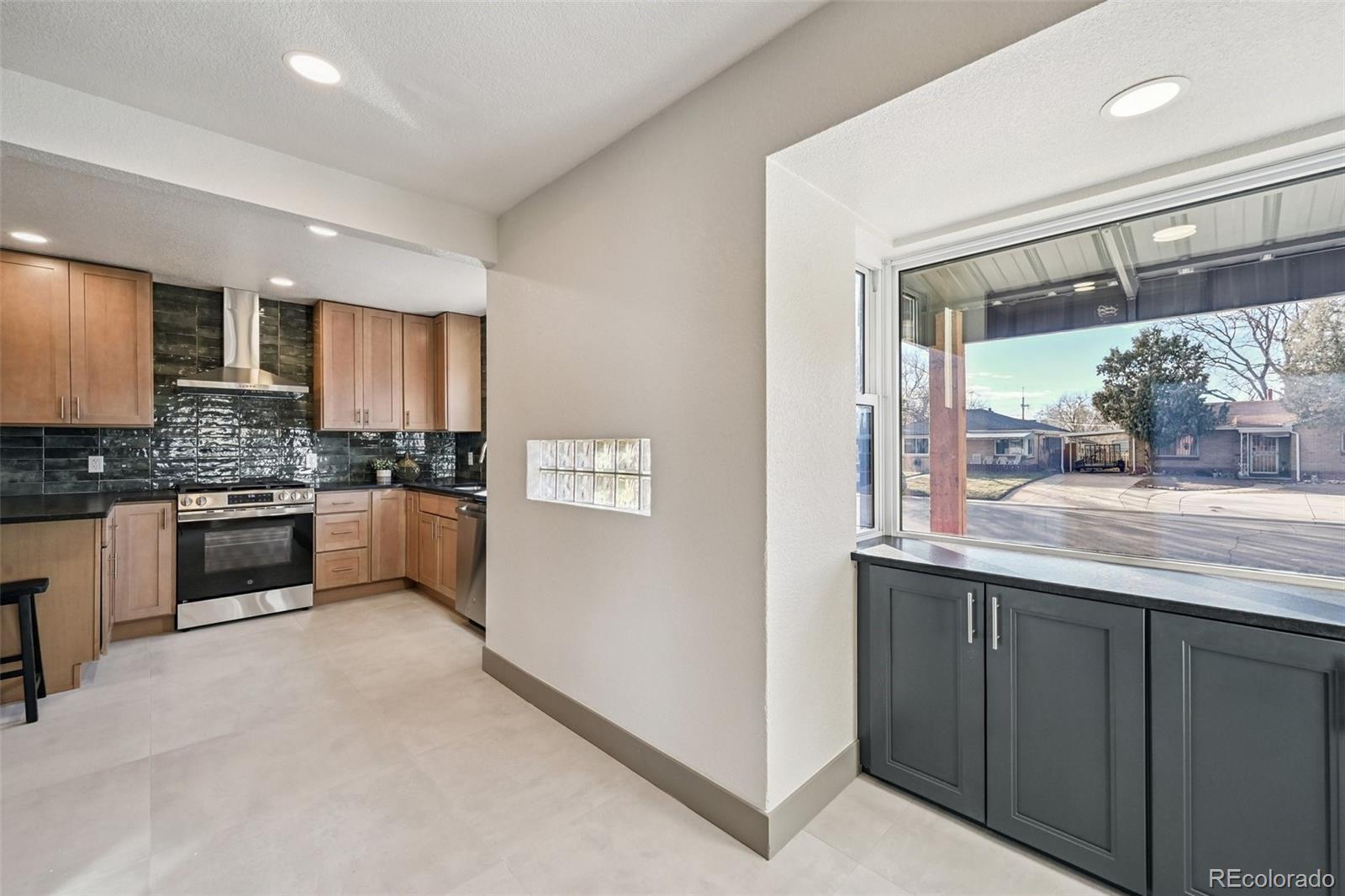 3580 Newport Street Denver, CO 80207 - Photo 10 of 32