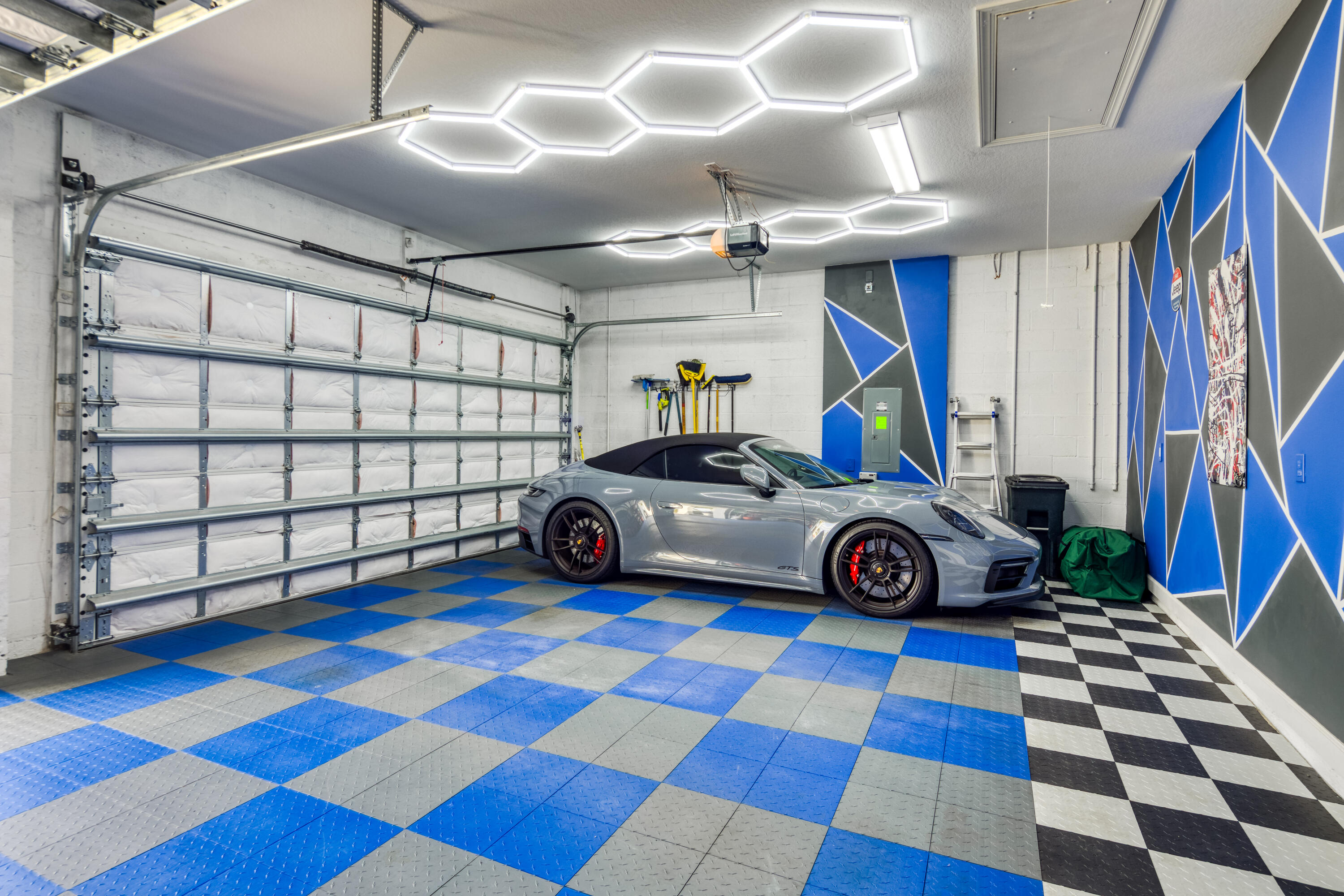 642 South E Goldenrod Road Port St. Lucie, FL 34984 - Photo 23 of 40 Garage