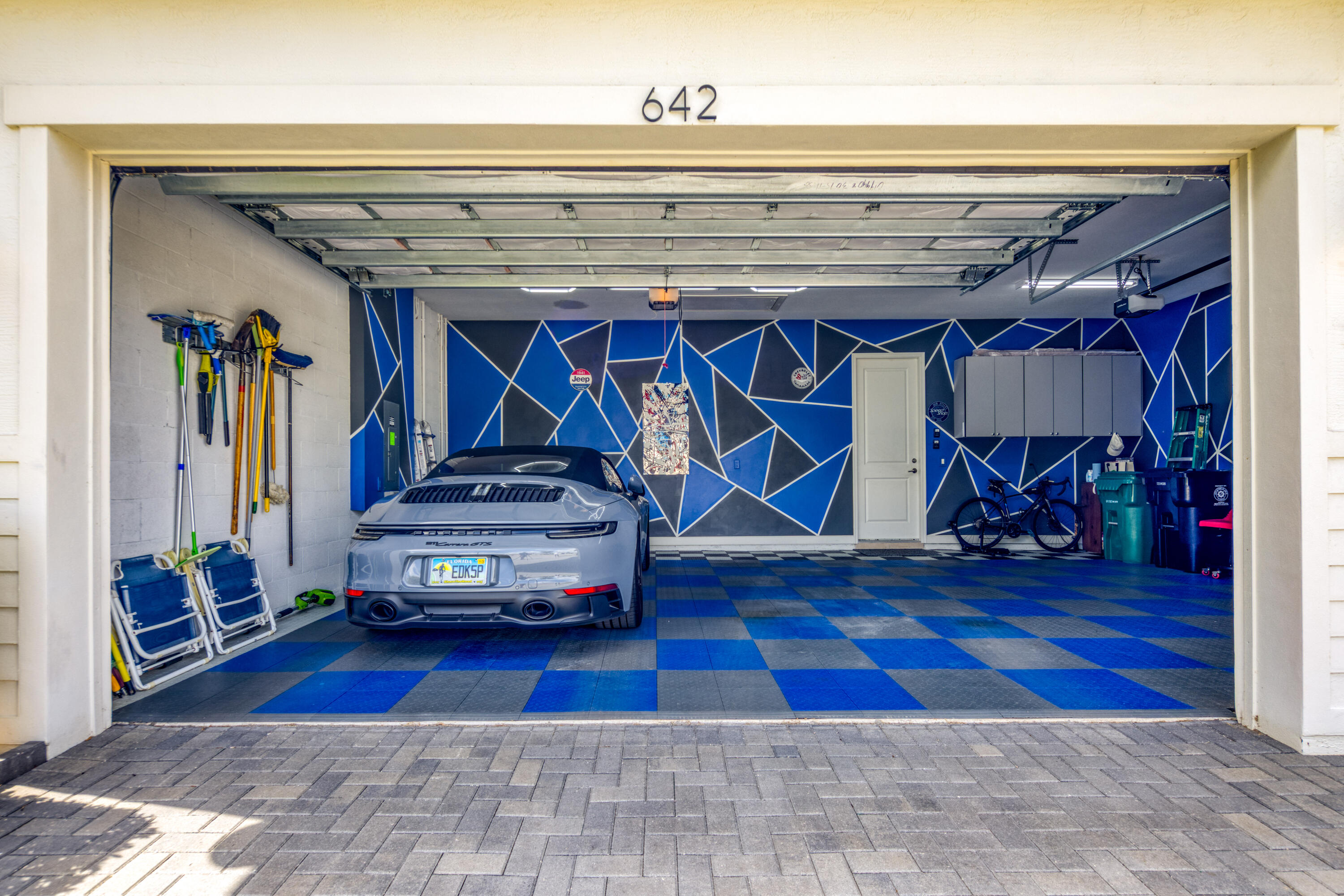 642 South E Goldenrod Road Port St. Lucie, FL 34984 - Photo 24 of 40 Garage