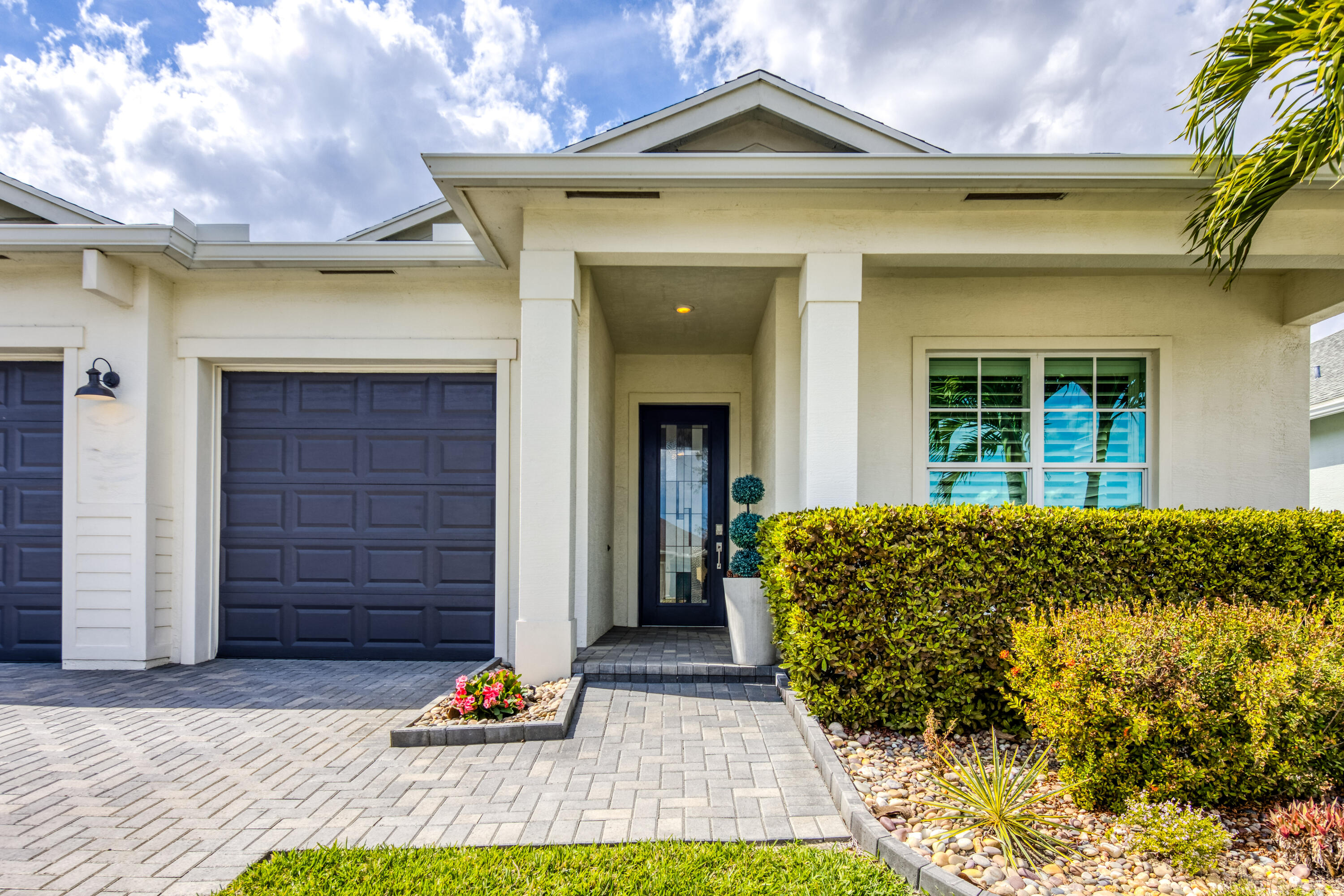 642 South E Goldenrod Road Port St. Lucie, FL 34984 - Photo 3 of 40 Front