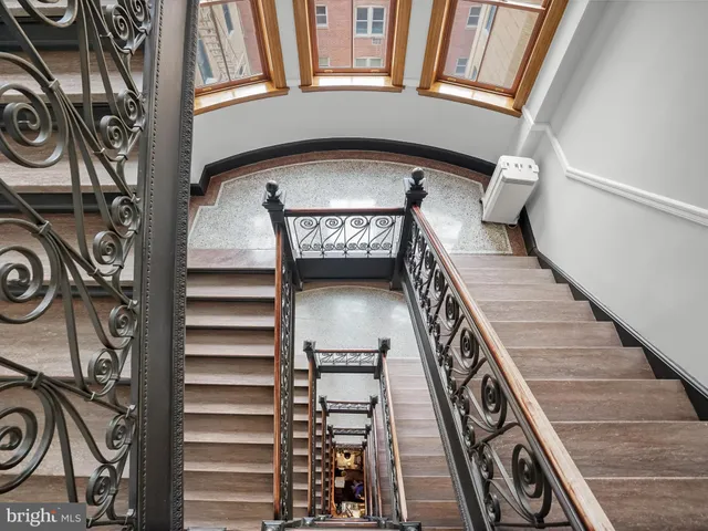 a view of entryway with a front door