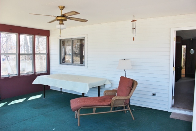 28621 Valley Road Ingleside, IL 60041 - Photo 5 of 24 a living room with furniture and wooden floor