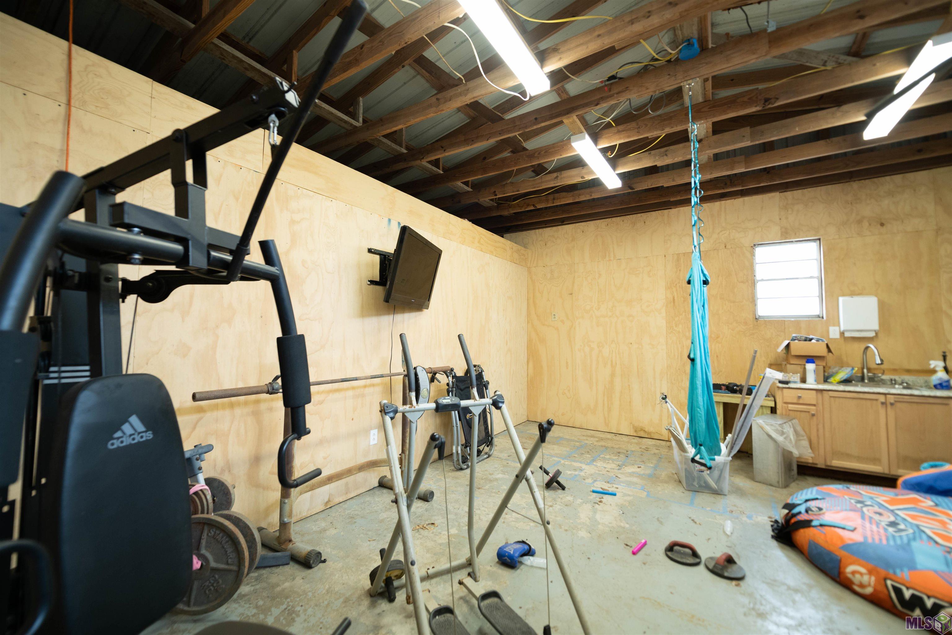 2033 Bayou Blue Road Houma, LA 70364 - Photo 24 of 31 gym