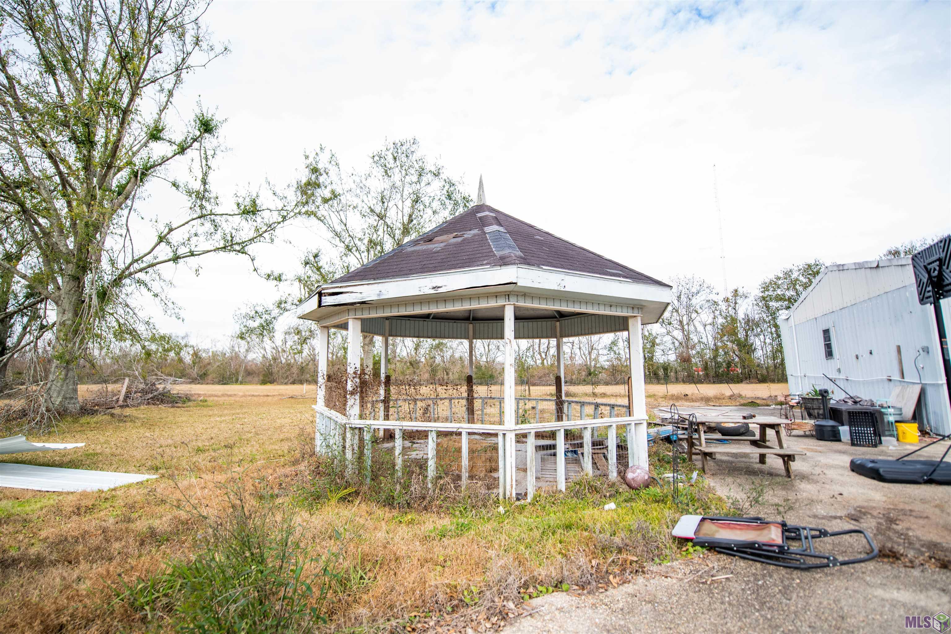 2033 Bayou Blue Road Houma, LA 70364 - Photo 27 of 31 Gallery Image 27