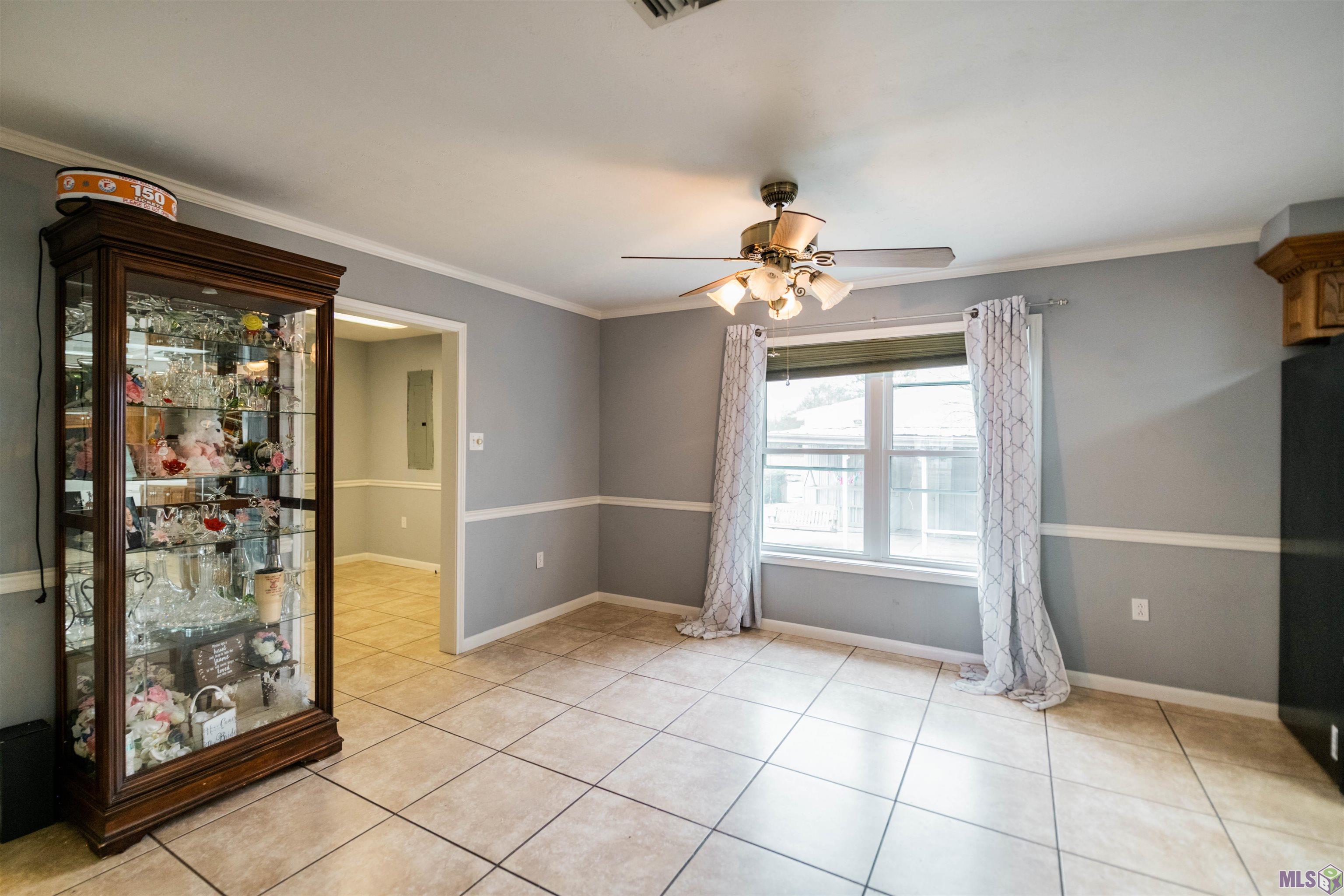 2033 Bayou Blue Road Houma, LA 70364 - Photo 6 of 31 dining area