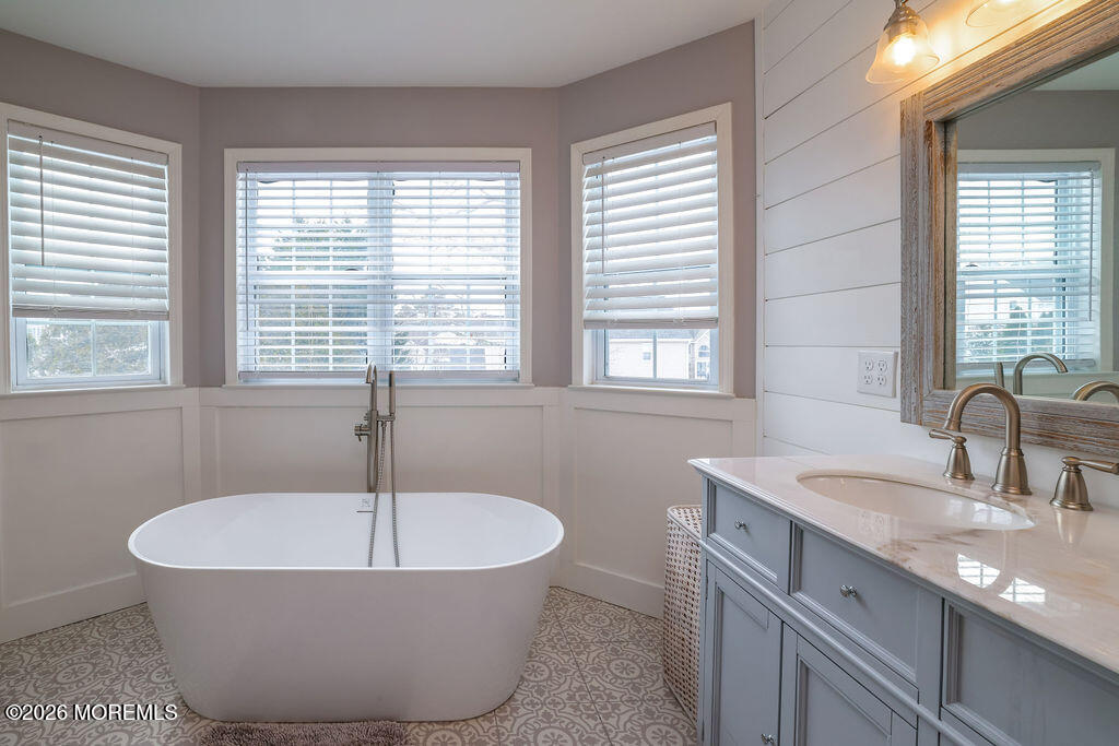 337 Leeward Road Manahawkin, NJ 08050 - Photo 27 of 42 877A7516