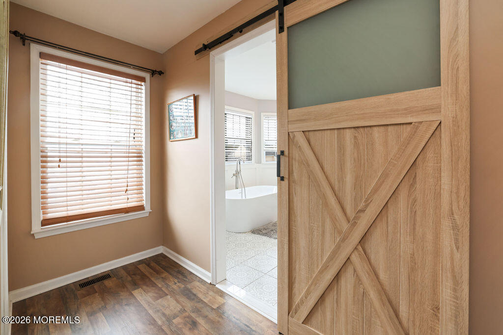 337 Leeward Road Manahawkin, NJ 08050 - Photo 28 of 42 877A7518-Edit