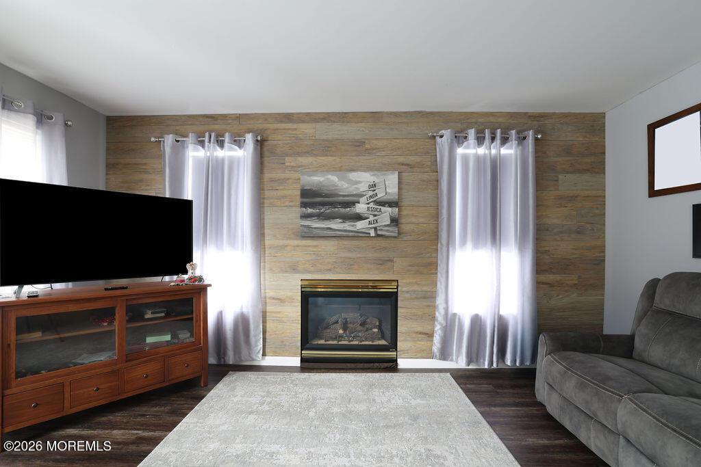 337 Leeward Road Manahawkin, NJ 08050 - Photo 3 of 42 877A7409-Edit