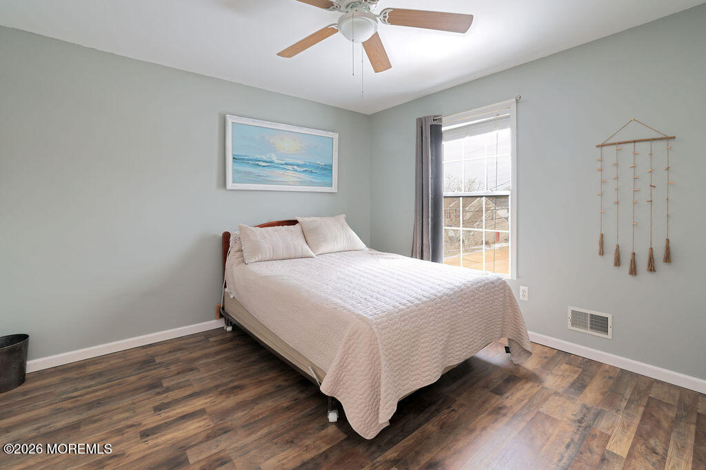 337 Leeward Road Manahawkin, NJ 08050 - Photo 34 of 42 877A7462-Edit
