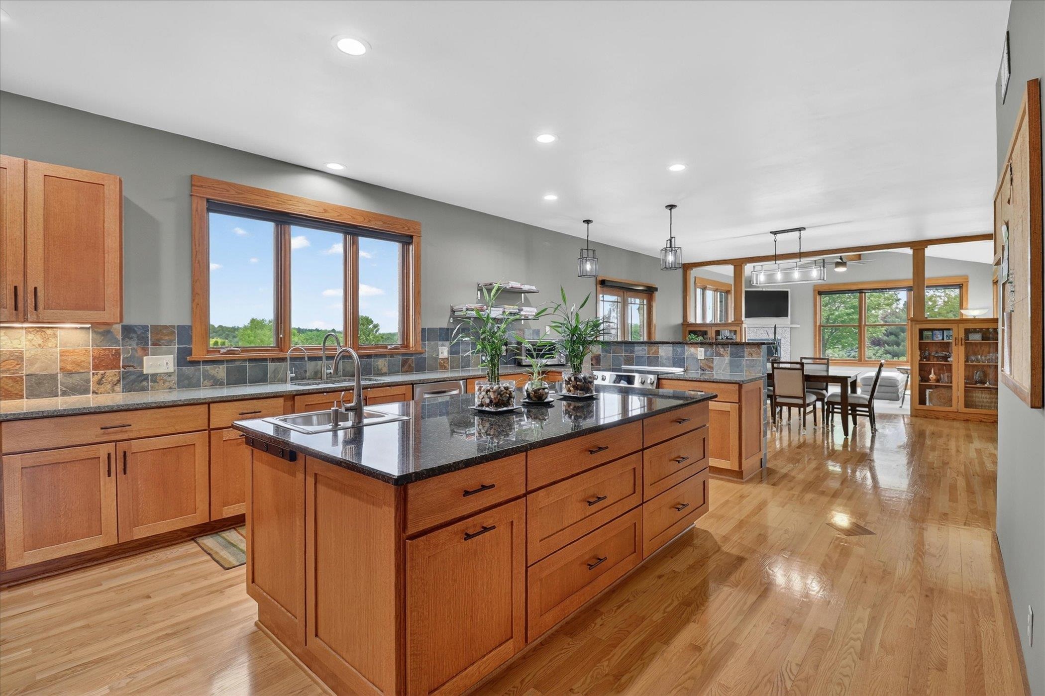 W6383 Hackbarth Road Fort Atkinson, WI 53538 - Photo 10 of 54