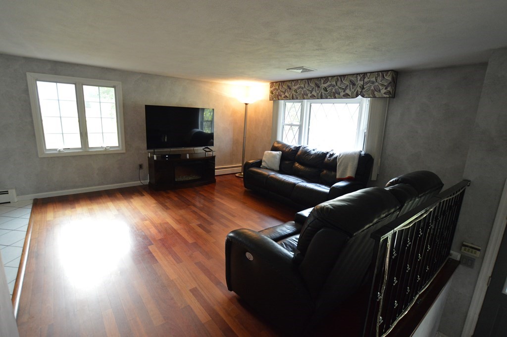 3 Moulton Road Peabody, MA 01960 - Photo 6 of 24 Gallery Image 6