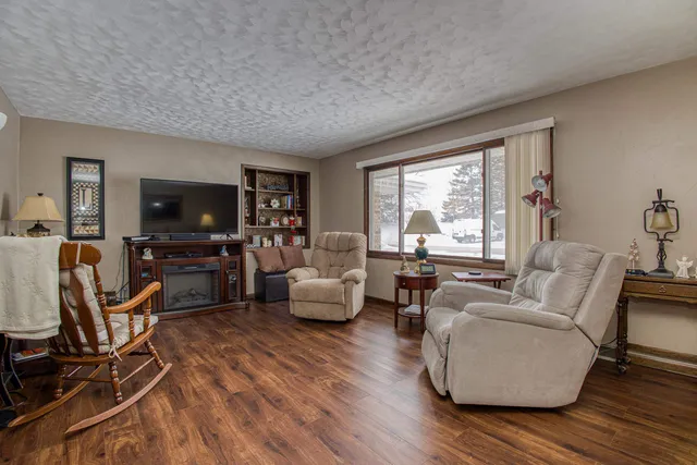 $289,000 | 3751 Delaval Street, Kieler, WI 53812