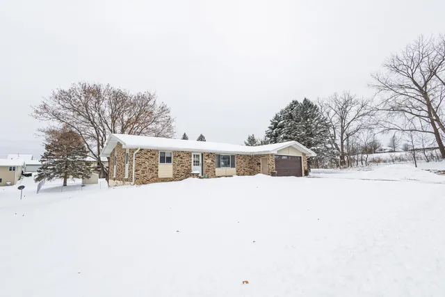 $289,000 | 3751 Delaval Street, Kieler, WI 53812
