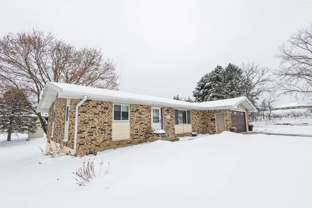 $289,000 | 3751 Delaval Street, Kieler, WI 53812