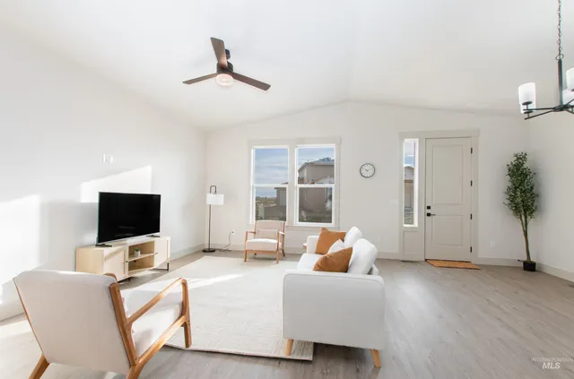 $469,000 | 438 October Sky Street, New Plymouth, ID 83655