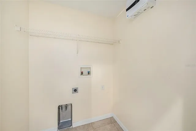 $2,000 | 7924 Carriage Pointe Drive, Gibsonton, FL 33534