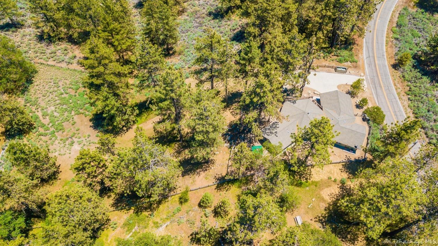 27361 Stirrup Way Tehachapi, CA 93561 - Photo 7 of 30 Gallery Image 7