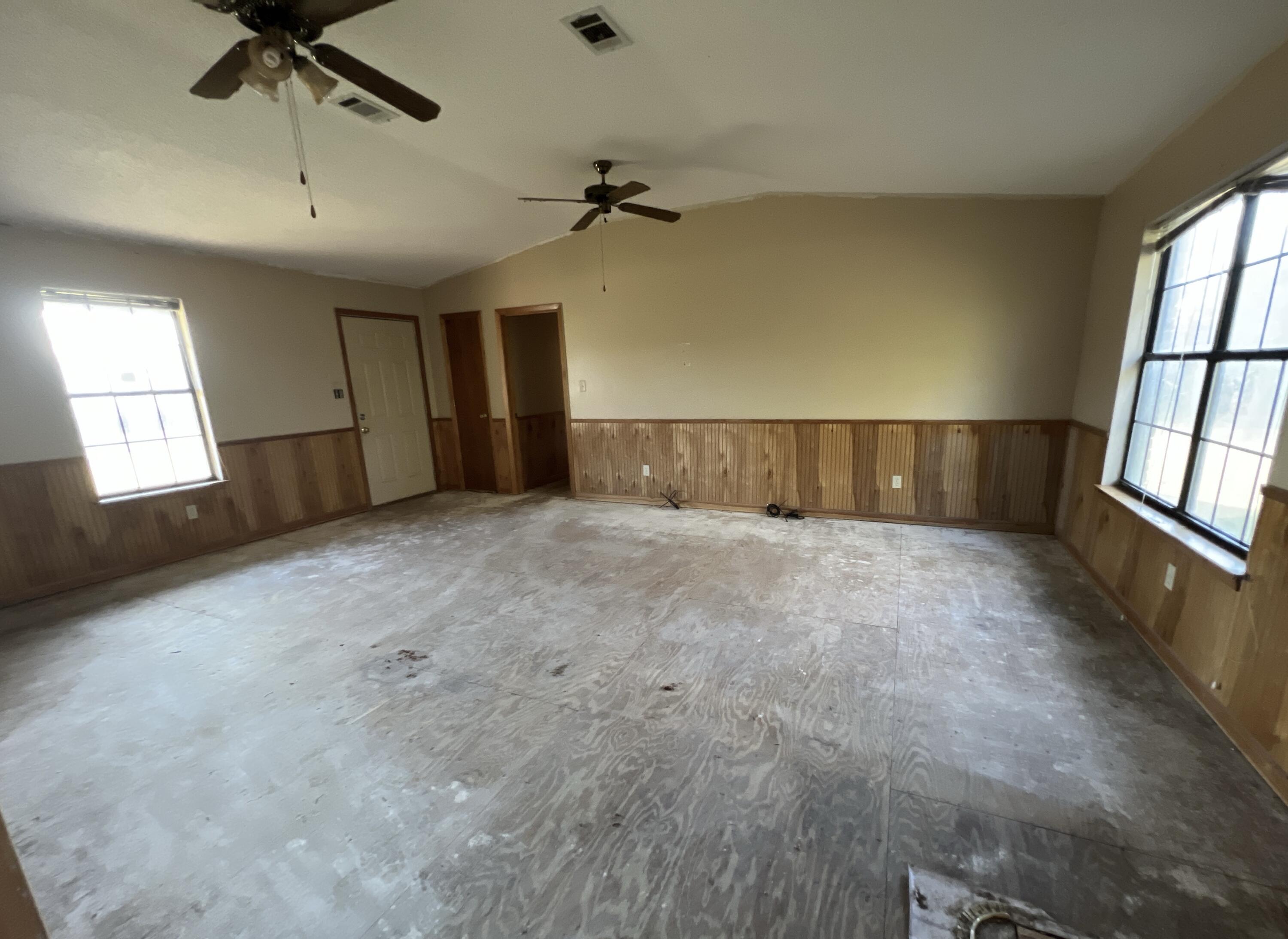 1488 Sid Hayes Road Jay, FL 32565 - Photo 4 of 17 IMG_8315