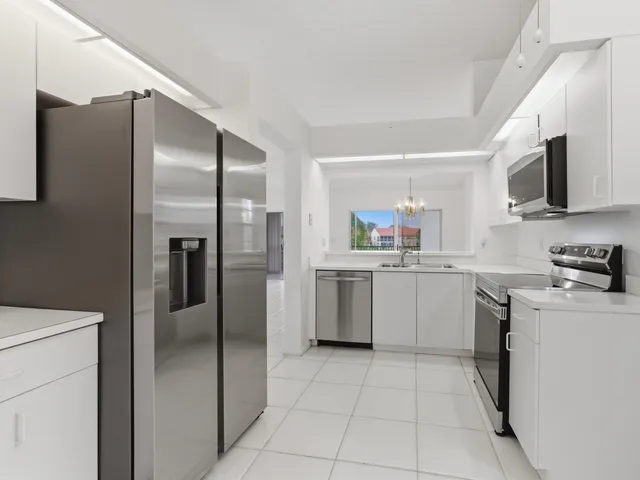 $275,000 | 14383 VÃa Royal, Unit 3, Delray Beach, FL 33446