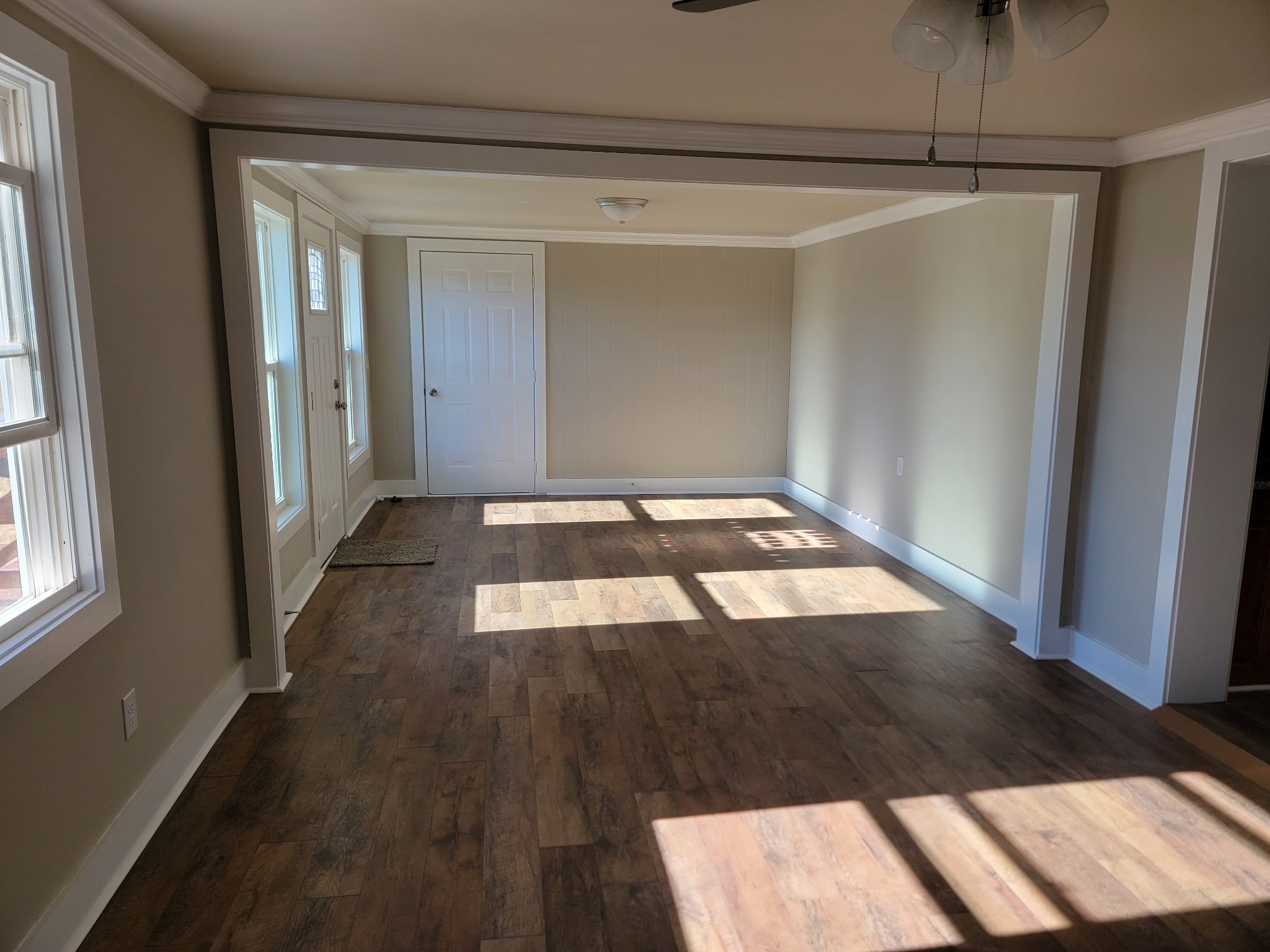 773 Shady Rest Road McMinnville, TN 37110 - Photo 4 of 14 a view of an empty room with wooden floor and a window