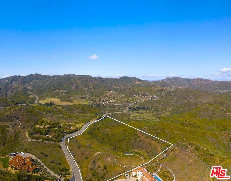 1400 Decker Road Malibu, CA 90265 - Photo 11 of 13