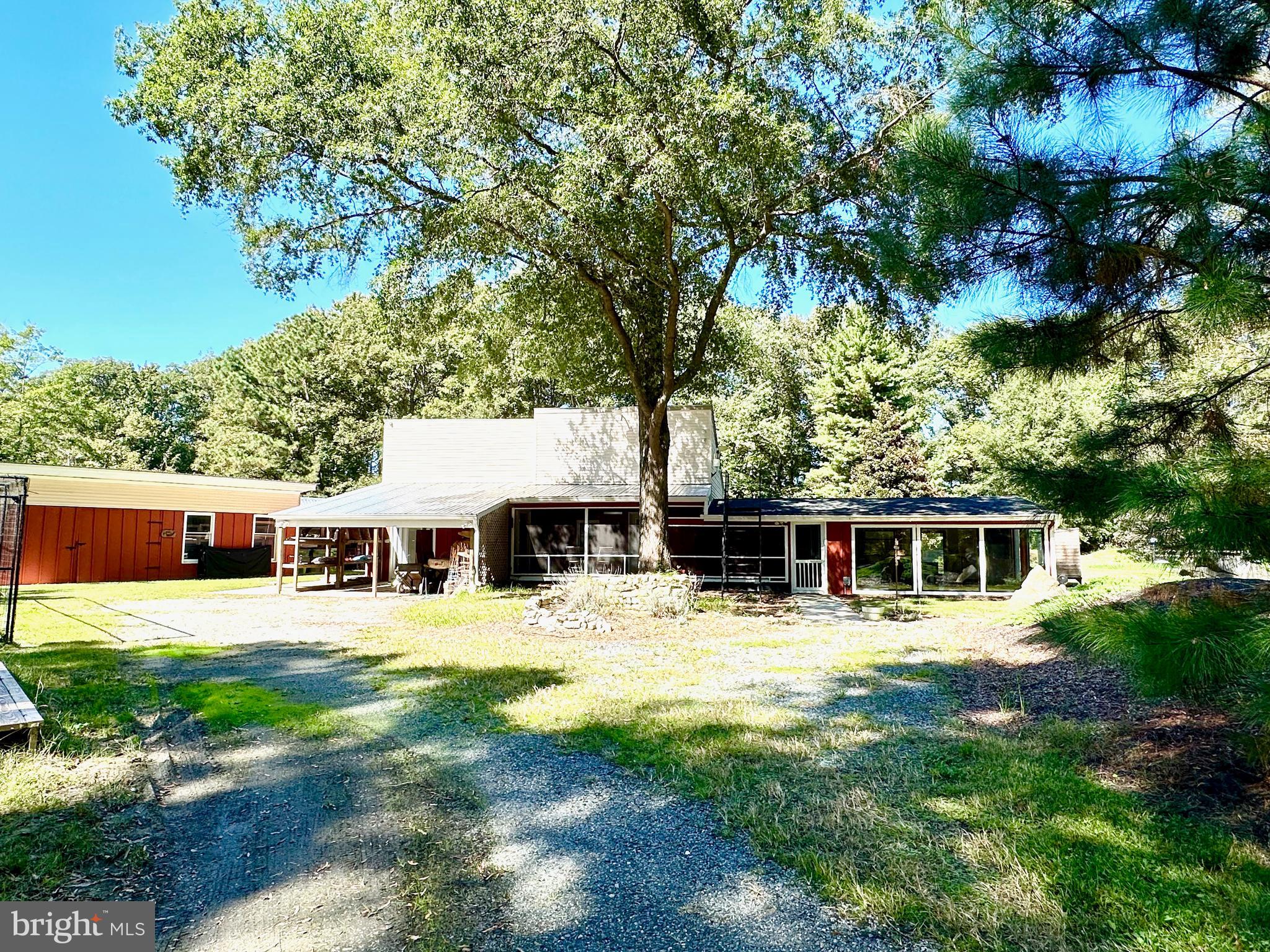 23629 Willow Pond Road Denton, MD 21629 - Photo 2 of 32 Back of the office bldg. with Screened porch.