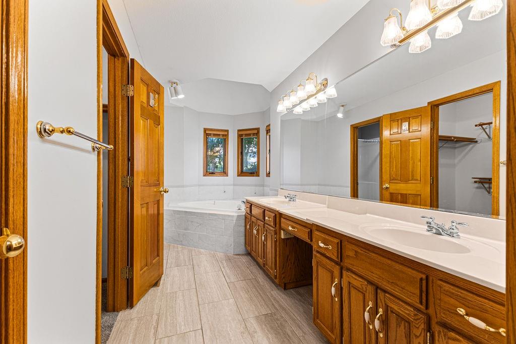 403 North Leonard Road St. Joseph, MO 64506 - Photo 25 of 63