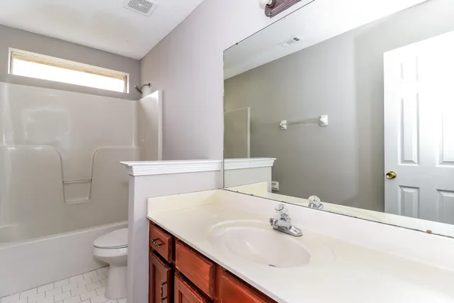 $1,455 | 1052 Cross Wood Lane, Cordova, TN 38018