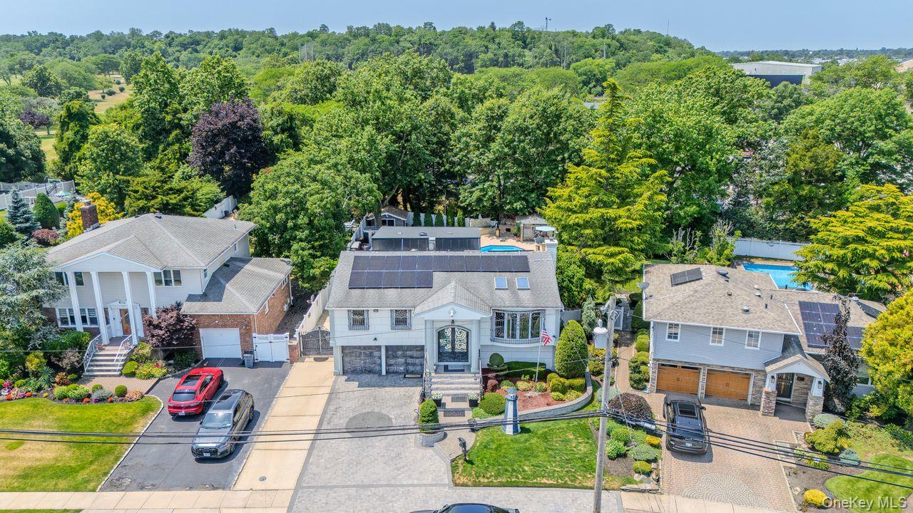 2696 Clubhouse Road Merrick, NY 11566 - Photo 4 of 38