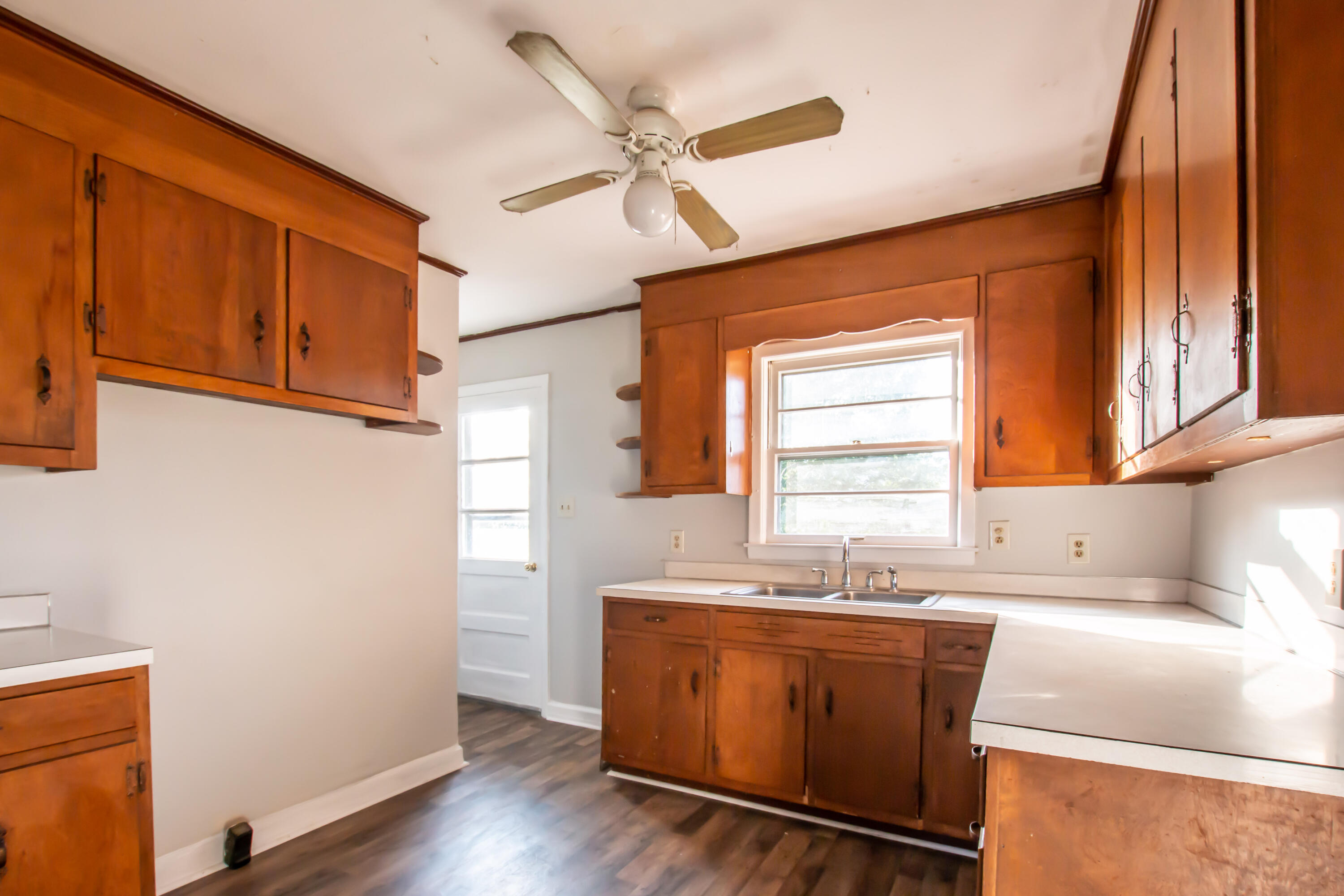 17359 Rim Road Abingdon, VA 24210 - Photo 6 of 22 Kitchen