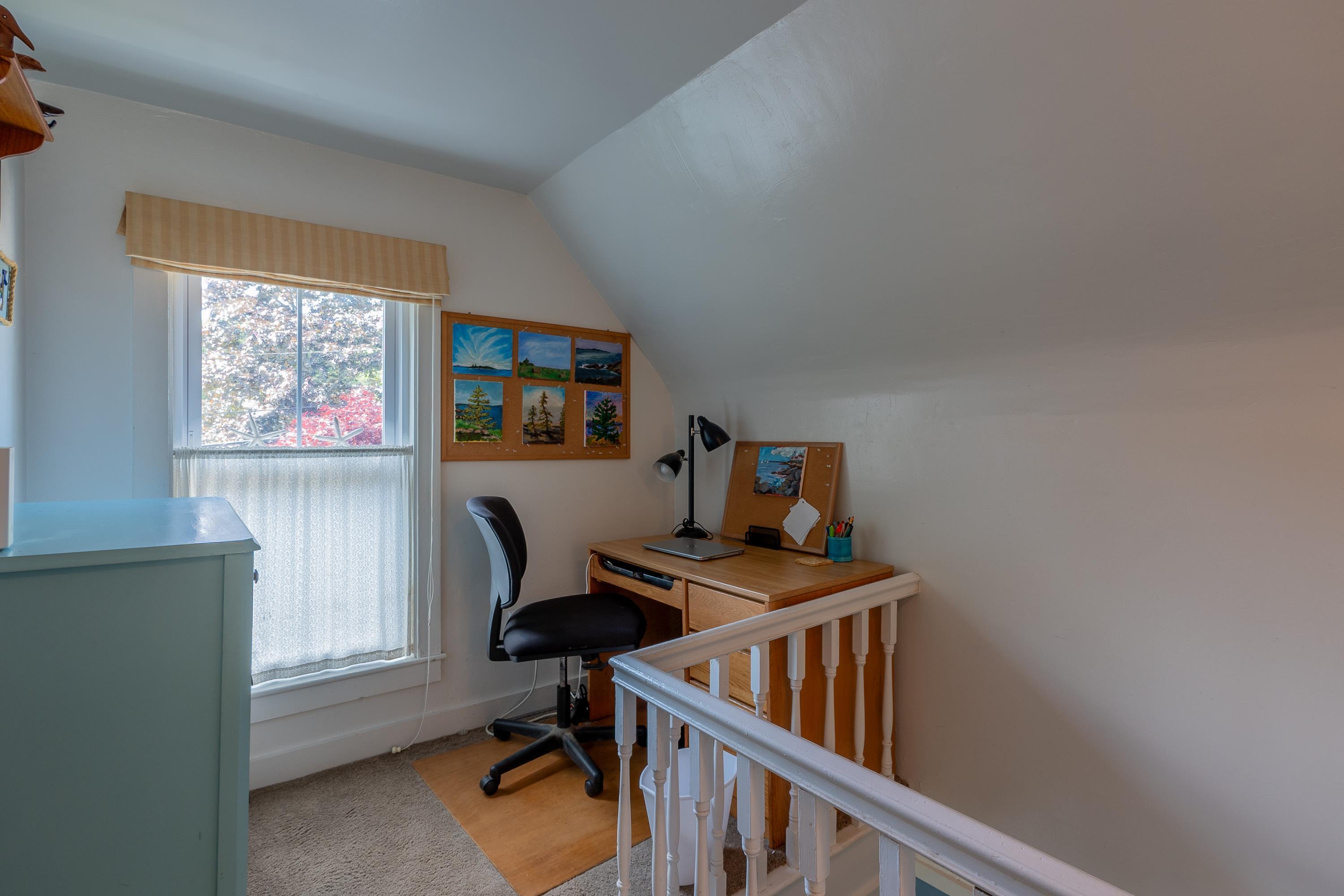 31 Bay Street Boothbay Harbor, ME 04538 - Photo 34 of 57 2nd floor office nook III