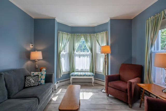 $575,000 | 31 Bay Street, Boothbay Harbor, ME 04538