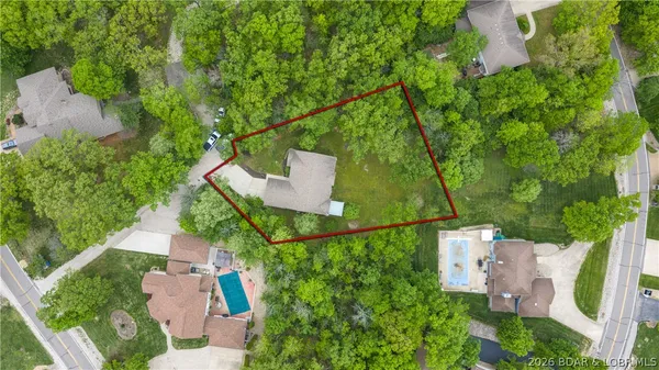 $605,000 | 124 Palmer Drive, Lake Ozark, MO 65049