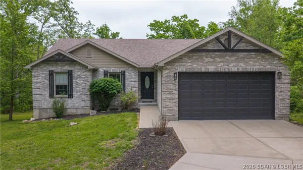$605,000 | 124 Palmer Drive, Lake Ozark, MO 65049