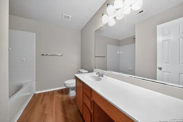 $219,900 | 8859 Kestrel Oak, Converse, TX 78109