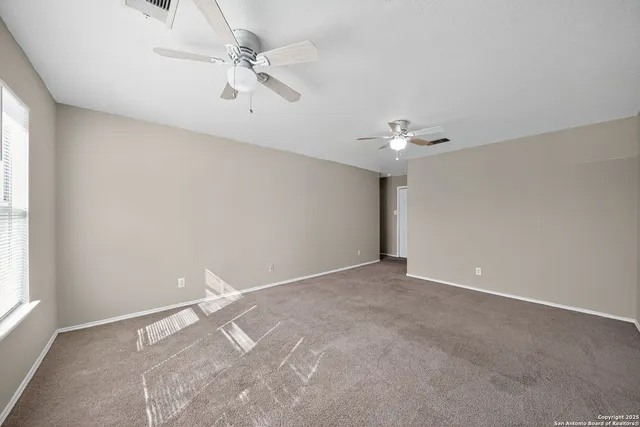 $219,900 | 8859 Kestrel Oak, Converse, TX 78109