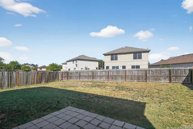 $219,900 | 8859 Kestrel Oak, Converse, TX 78109