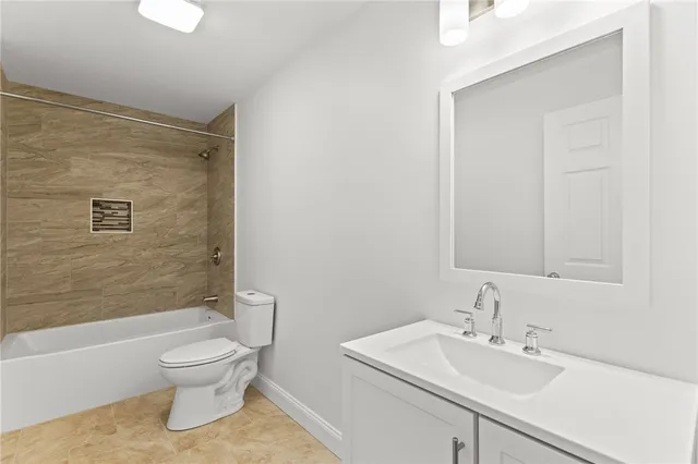 $2,900 | 41 Hampton Street, Unit 1, Providence, RI 02904