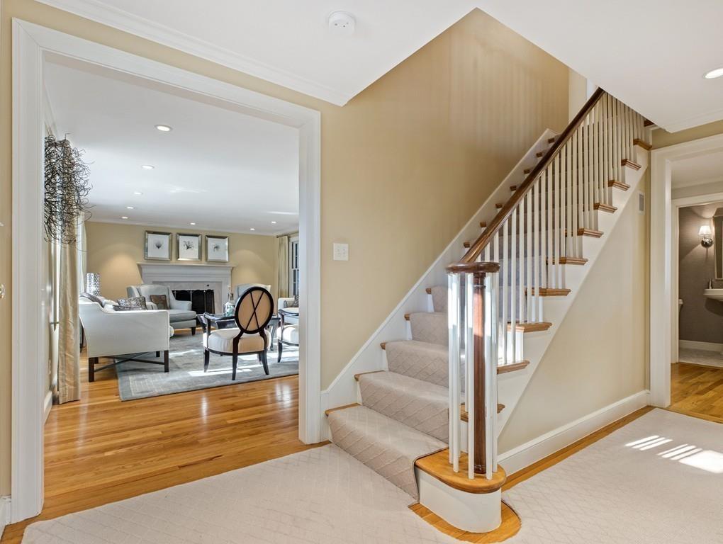 15 Woodfield Road Wellesley, MA 02482 - Photo 7 of 18
