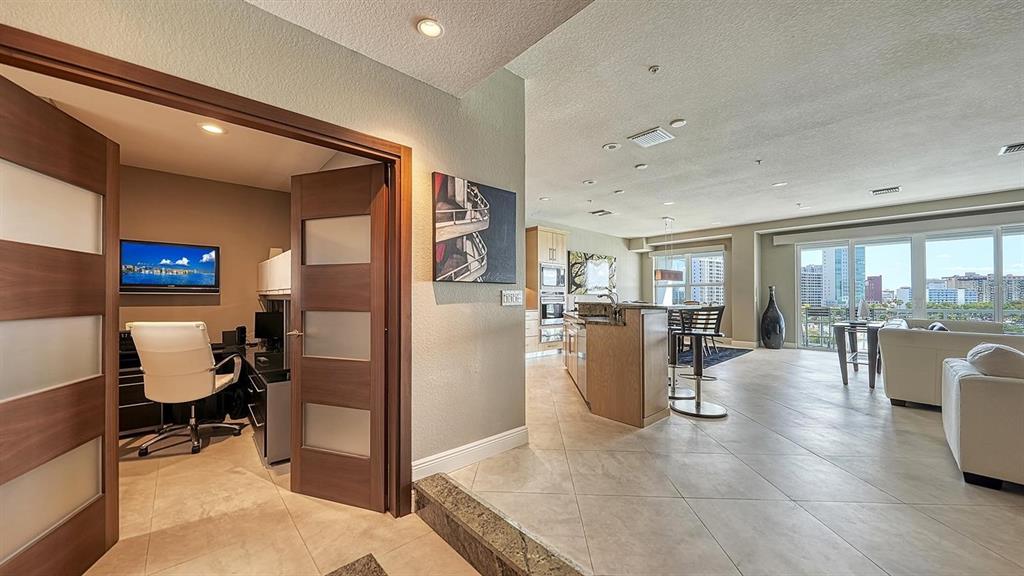 650 Golden Gate Point, Unit 602 Sarasota, FL 34236 - Photo 29 of 50