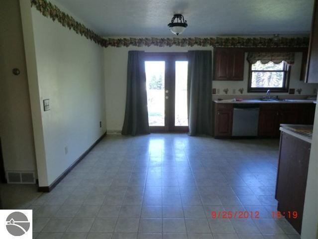 7231 Sparling Road Kingsley, MI 49649 - Photo 12 of 25 1740226-11.JPG